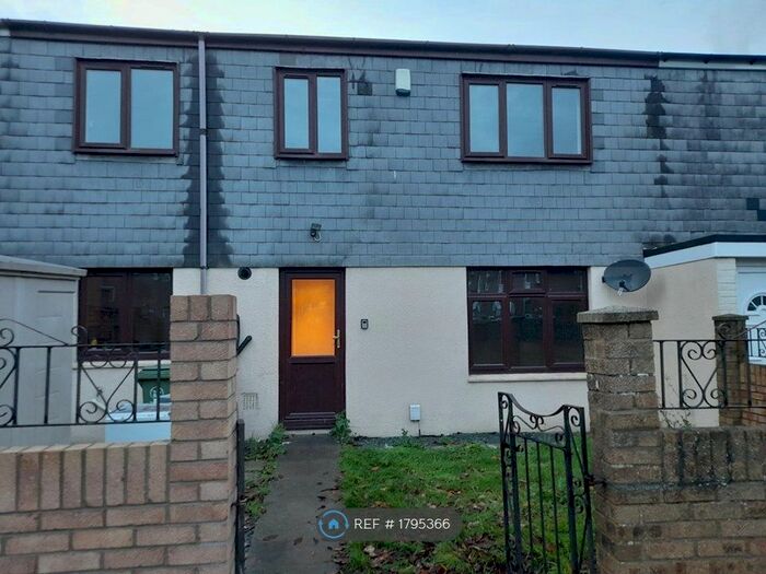 3 Bedroom Terraced House To Rent In Sultan Road, Portsmouth, PO2