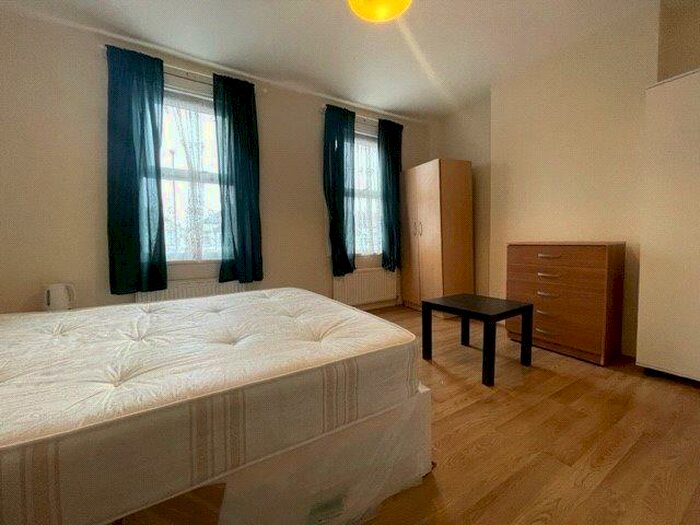 1 Bedroom Terraced House To Rent In Tankerton Terrace, Mitcham Road, Croydon, CR0