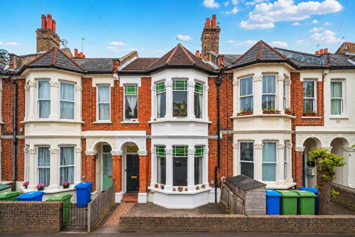 1 Bedroom Flat To Rent In Tarbert Road London, SE22