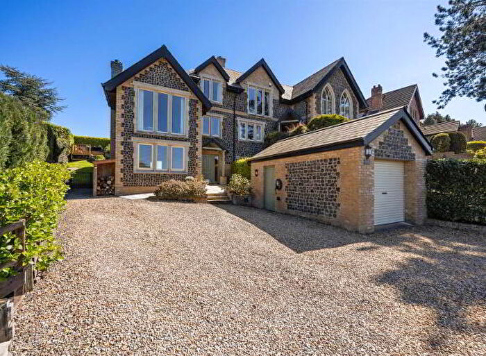 3 Bedroom Semi-Detached House For Sale In B Pine Crest, Holywood, BT18
