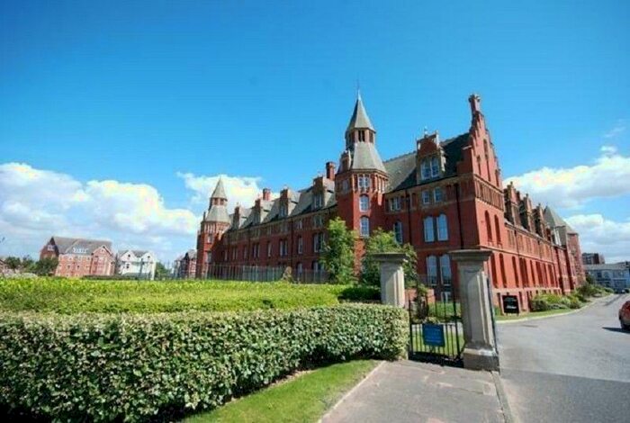 2 Bedroom Property To Rent In Marine Gate Mansion, Promenade, Southport, Merseyside., PR9