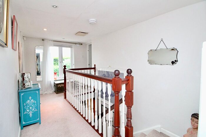 3 Bedroom Detached House For Sale In Bashley Cross Road, New Milton, BH25