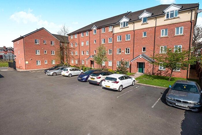 2 Bedroom Flat To Rent In Harriet Street, Worsley, Manchester, M28