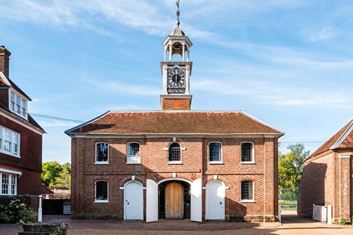 3 Bedroom Flat To Rent In The Green, Matfield, Tonbridge, TN12