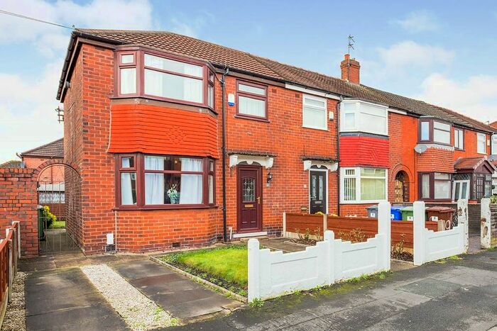 3 Bedroom Semi-Detached House To Rent In Kirkham Avenue, Manchester, M18