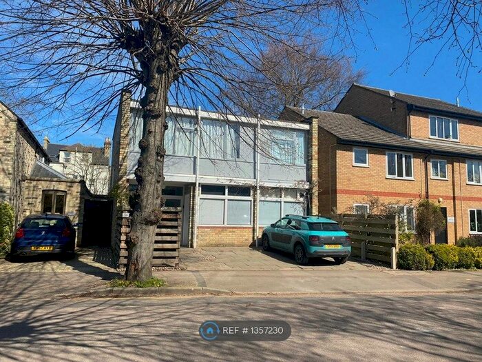 5 Bedroom Detached House To Rent In Hamilton Road, Cambridge, CB4