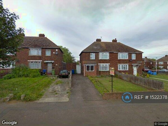 3 Bedroom Semi-Detached House To Rent In Hillside Avenue, Queenborough, ME11