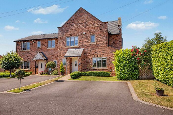 4 Bedroom Semi-detached House For Sale In Clay Lane, Hale, WA15