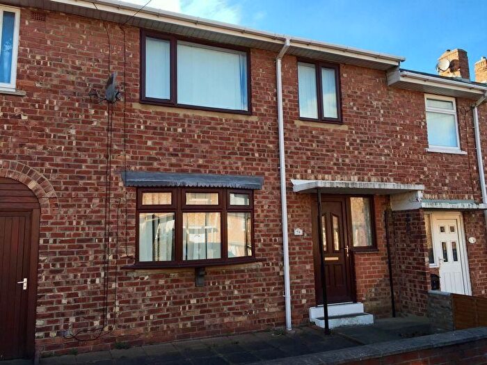 2 Bedroom Terraced House For Sale In Wakenshaw Road, Gilesgate, Durham, DH1