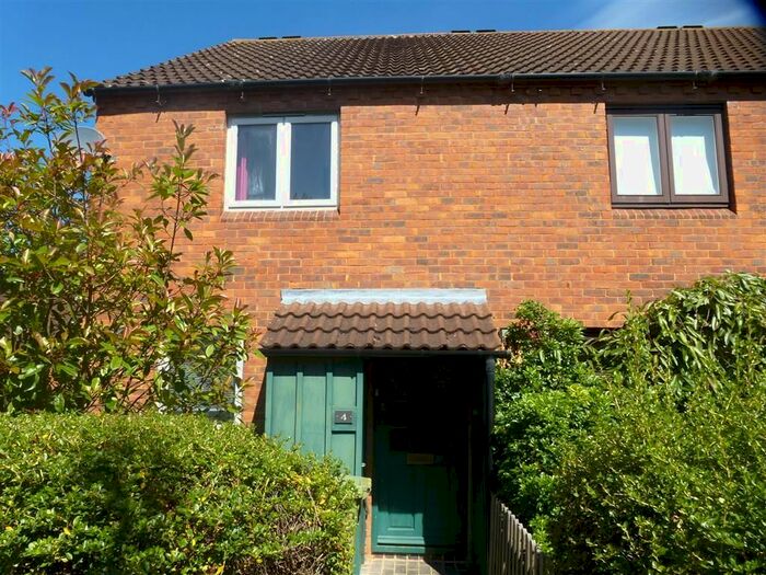 2 Bedroom Property To Rent In Hazelwood, Great Linford, Milton Keynes MK14