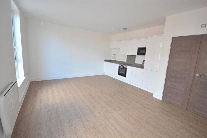 1 Bedroom Apartment To Rent In Dane Road, Sale, M33