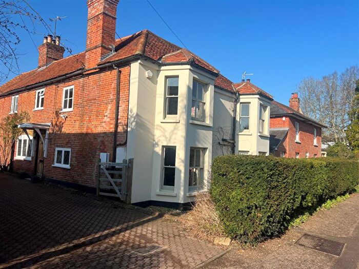 5 Bedroom Detached House To Rent In High Street, Broughton, Stockbridge, SO20