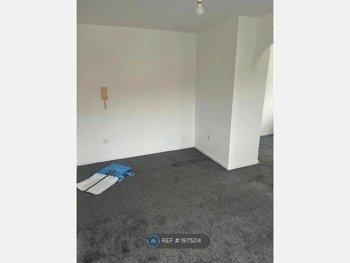 1 Bedroom Flat To Rent In Chestnut Road, Vange, Basildon, SS16