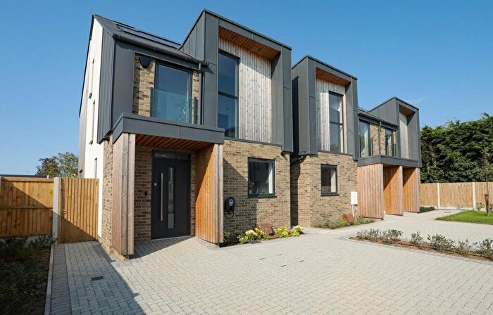 4 Bedroom Semi-Detached House To Rent In Poets Place, Ramsgate, Kent, CT12