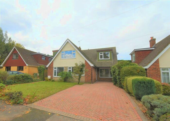 6 Bedroom House To Rent In Hardwick Close, Maidenhead, SL6
