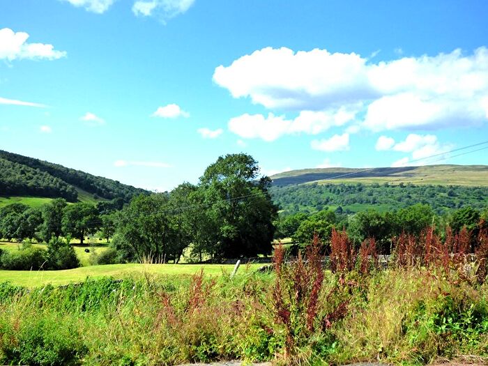 2 Bedroom Cottage To Rent In Wayside, Buckden, Skipton, BD23