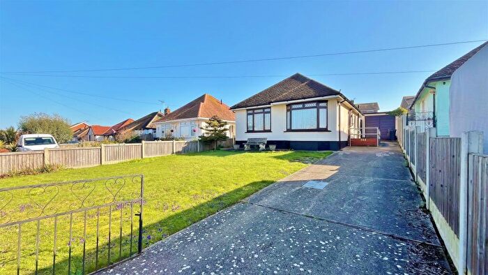 2 Bedroom Detached Bungalow For Sale In Walton Road, Walton-on-the-Naze, Essex, CO14