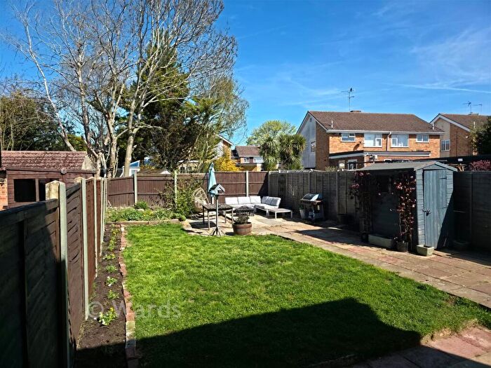 3 Bedroom Semi Detached House For Sale In Biddenden Close, Bearsted, Maidstone, Kent, ME15