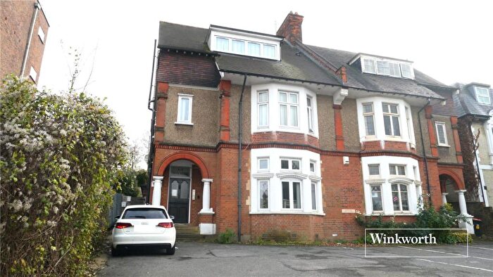 1 Bedroom Apartment To Rent In Station Road, New Barnet, EN5