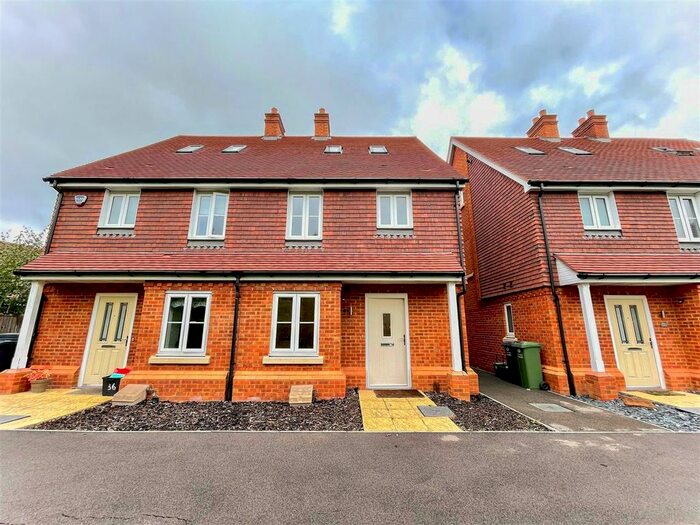 3 Bedroom Semi-Detached House To Rent In Thomas Waters Way, Horley, RH6