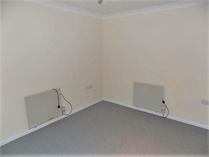 1 Bedroom Terraced House To Rent In Caxton Court, King's Lynn, PE30