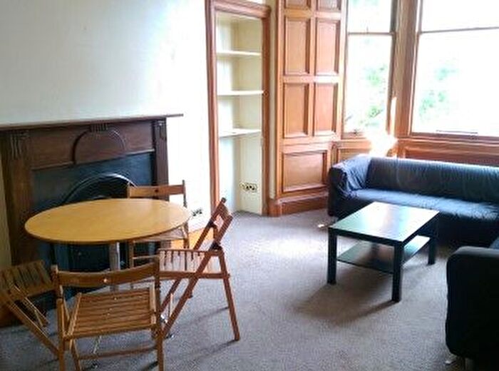 3 Bedroom Flat To Rent In () Viewforth, Edinburgh, EH10