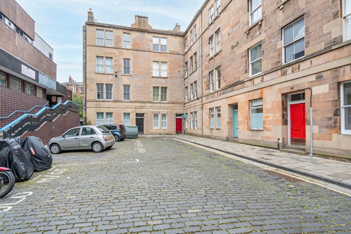 3 Bedroom Flat For Sale In Summerhall Square, Edinburgh, EH9