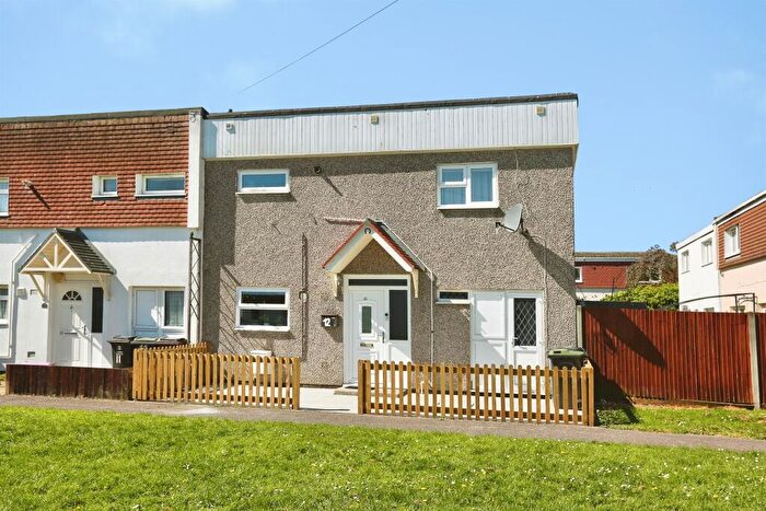 3 Bedroom End Of Terrace House For Sale In Hereford Court, Gosport, PO13