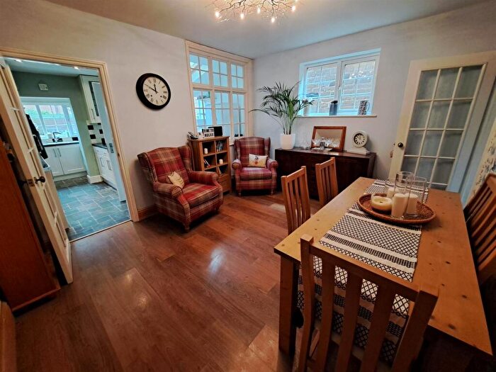 2 Bedroom Cottage For Sale In Mill Lane, Kislingbury, NN7
