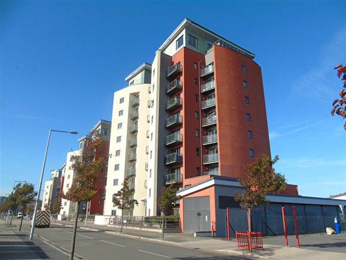 2 Bedroom Apartment To Rent In South Quay, Kings Road, Swansea, SA1