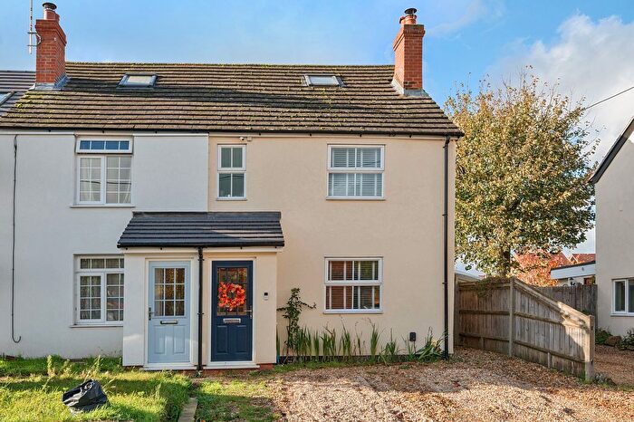 3 Bedroom Semi Detached House For Sale In The Street, Farnham, GU10