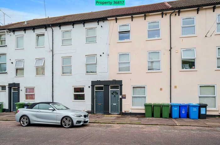 1 Bedroom Flat To Rent In Southampton Street, Farnborough, GU14