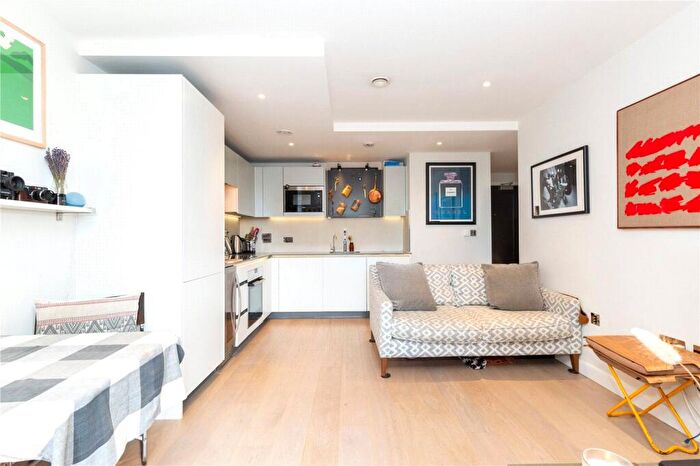 1 Bedroom Apartment For Sale In The Merchant Building, Wharf Road, London, N1