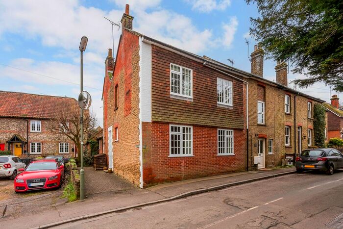 3 Bedroom End Of Terrace House For Sale In The Street, Puttenham, GU3