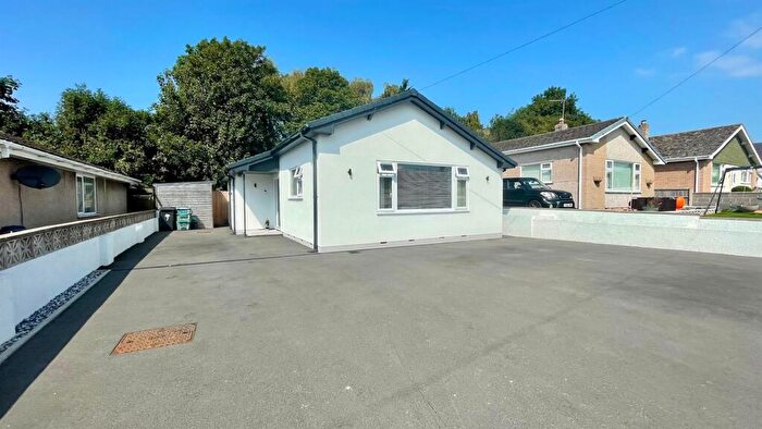 3 Bedroom Detached Bungalow For Sale In Cilgwyn, Llandudno Junction, LL31