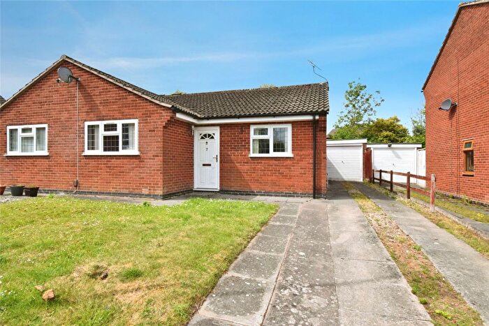 2 Bedroom Bungalow For Sale In Ludlow Close, Oadby, Leicester, Leicestershire, LE2