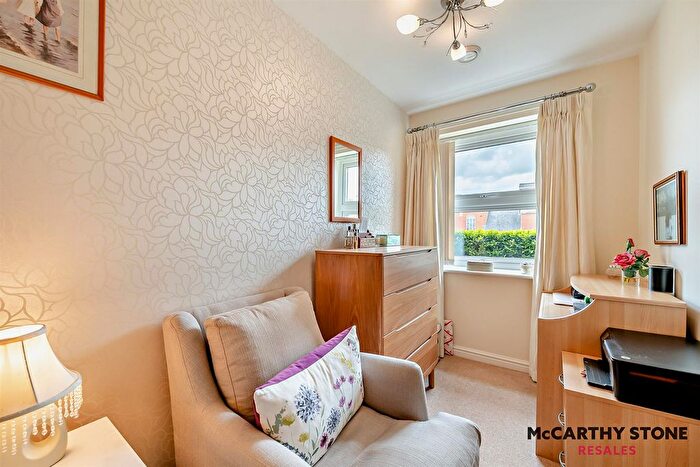 1 Bedroom Flat For Sale In Dukes Court, Bulford, Wellington, TA21