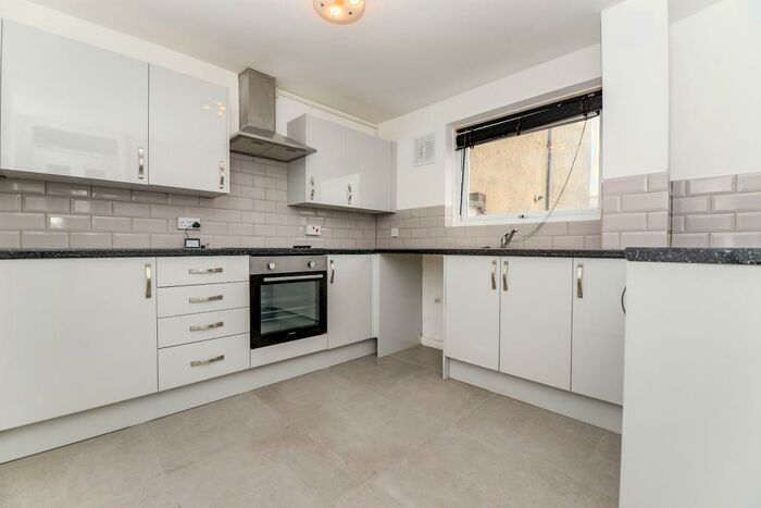 2 Bedroom Duplex To Rent In St. Michaels Square, Southampton, Hampshire, SO14