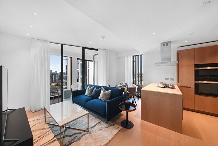 2 Bedroom Flat To Rent In Nine Elms Lane, London, SW8