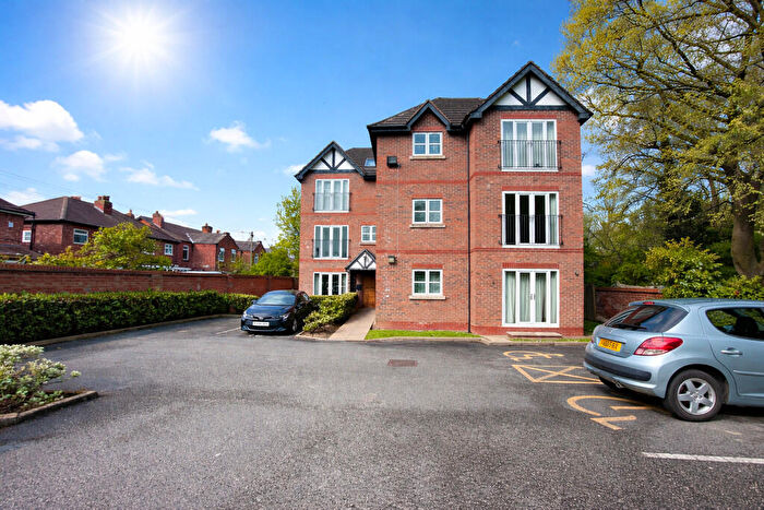 2 Bedroom Flat To Rent In Willow Park, Wicken Street, Offerto, SK2