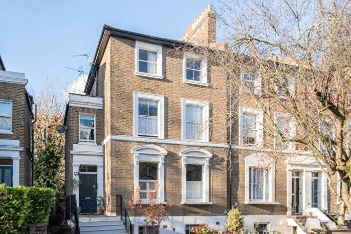 2 Bedroom Flat For Sale In Manor Avenue, Brockley, London, SE4