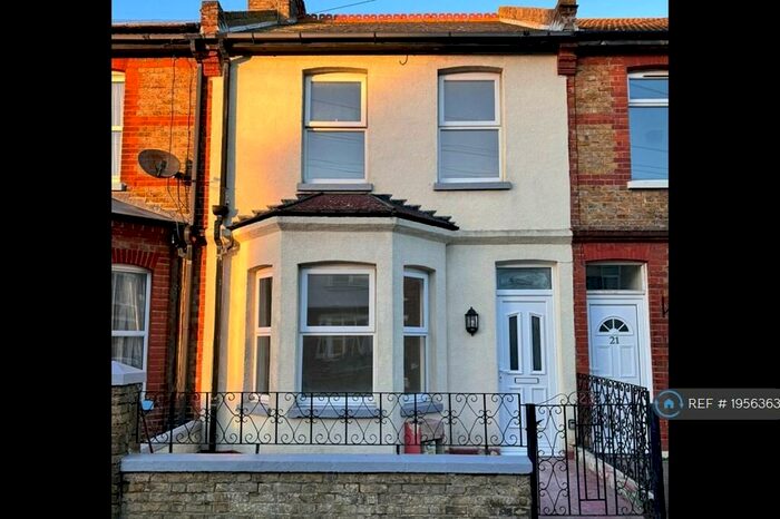 3 Bedroom Terraced House To Rent In Rawdon Road, Ramsgate, CT11