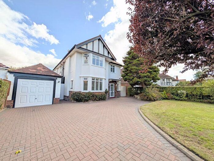 4 Bedroom Detached House To Rent In Golf Open - Waterloo Road, Hillside - Sleeps, PR8