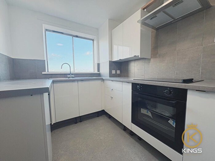 2 Bedroom Apartment To Rent In Clarendon Road, Southsea, PO4