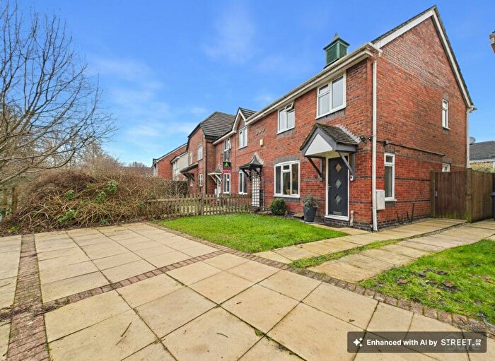 3 Bedroom Semi Detached House For Sale In Weston Park Avenue, Burton-On-Trent, DE14