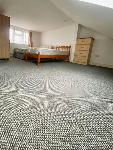 1 Bedroom Terraced House To Rent In Durham Place, Eton Road, Ilford, IG1