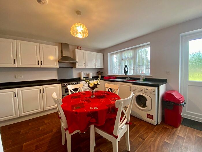 5 Bedroom End Of Terrace House To Rent In London Road, Headington, Oxford, OX3