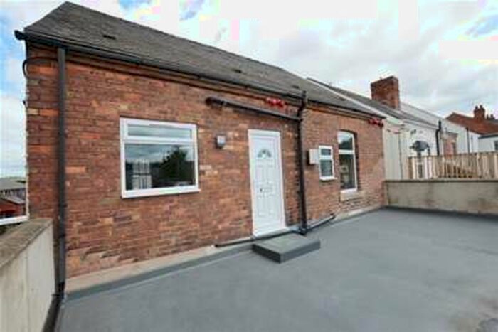 1 Bedroom Flat To Rent In Bridge Street, Killamarsh, Sheffield, S21