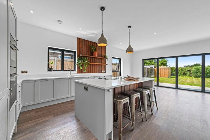 3 Bedroom Detached Bungalow For Sale In Prentices Lane, Woodbridge, IP12