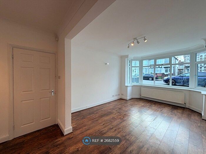 4 Bedroom Terraced House To Rent In Evelyn Avenue, London, NW9